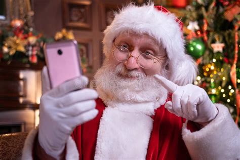 Christmas Online Congratulations From Santa Santa Claus Using Mobile