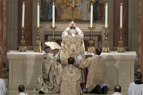 The Catholic Priesthood Traditional Latin Mass Attendance Growing