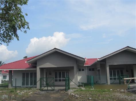 What interests you about sime darby plantation sdn bhd? Staff Quarters for SIME DARBY PLANTATION at Pulau Carey ...