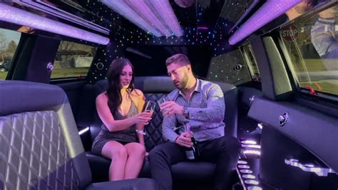 Make This Valentines Day One To Remember With A Luxury Limo Service