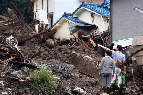 Japanese Pm Visits Hiroshima After Killer Landslides Asia News Asiaone