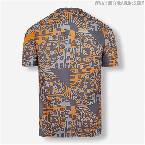 And ready for the occasion, they will debut their new nike home kit for the 21/22 season. Faszinierendes RB Leipzig 20-21 Aufwärmtrikot ...