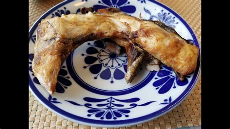 Grilling season is about to begin, and fish is one of my favorite things to put on the grill. Fish recipes - Grilled collar of a fish - 1 step cooking ...