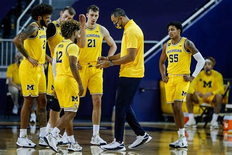 Michigan Basketball Team Awards For Wolverines After 10 Games