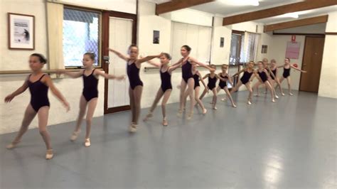 Quick And Quirky Warm Up In Ballet Class 2 Youtube