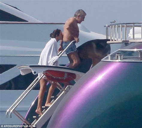 Shirtless Roberto Cavall Gets Kiss From Girlfriend Lina Nilson Daily