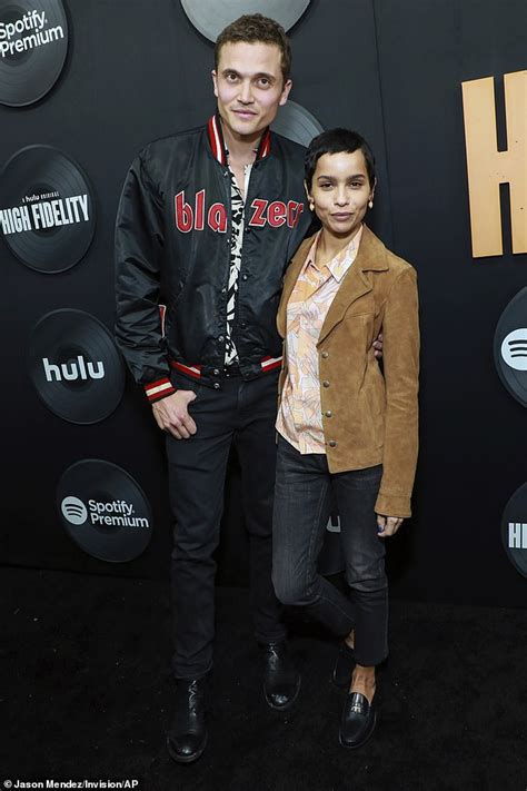 Zoe kravitz and channing tatum appeared to be coupled up while out and about in the big apple — read more. Zoe Kravitz ne sort pas avec Channing Tatum ... suite au ...