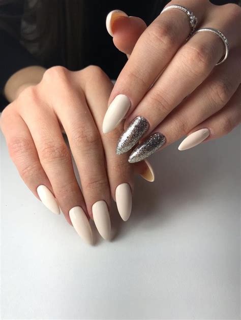 Pin de Hanna en nails Manicura de uñas Manicura Diseños de uñas