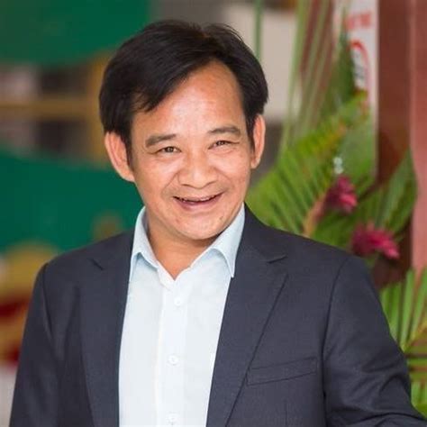 Trần bình trọng diễn viên: 'Đại gia chân đất' Quang Tèo đếm tiền mỏi tay vì cát-xê ...