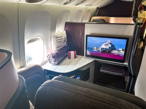 Review Qatar Airways Qsuite B777 Milesopedia