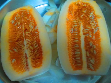 Mulai dari untuk keperluan terapi kecantikan dan bisa juga untuk menghilangkan jerawat dan radang sendi. Jenis Buah-buahan ini Cocok Dikonsumsi Saat Berbuka Puasa untuk Pulihkan Stamina