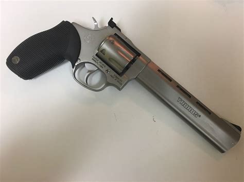 17 Hmr 7 Shot Taurus Tracker Revolver New Unfired In Box 17 Hmr For