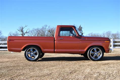 1977 F100 Custom New Paint Lowered Rocket Racing Wheels 351 Modified