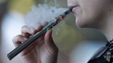 Vaping Expert Says Nationals Proposal To Ease E Cigarette Regulation