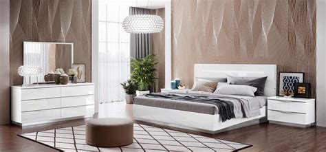 The arhaus furniture store in austin, texas is located at the domain, a northwest area office, dining, and retail destination. Made in Italy Wood Contemporary Bedroom Design Austin ...