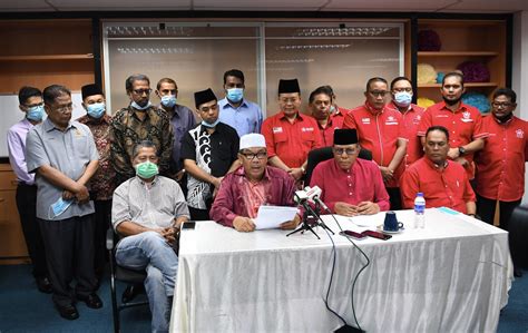 Daftar mengundi di pejabat pos. 545 ahli Amanah Selangor keluar parti, sertai Bersatu ...