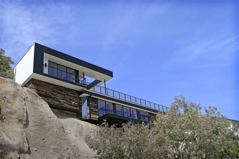 Modern New Malibu House Life On The Edge La Times