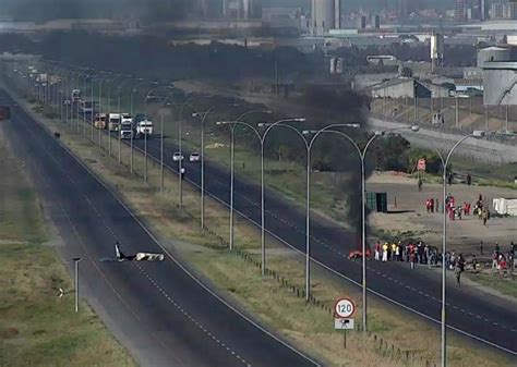 Cape Town Protests N1 Road Closure N1 Inbound At Joostenbergvlakte