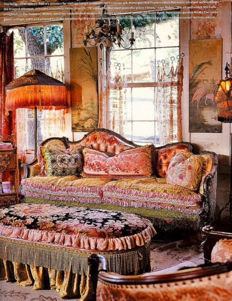 8 Stunning Magnolia Homes Bedroom Design Ideas For