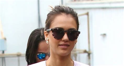 Jessica Alba Hosts Baby Shower For Military Mums Fame10