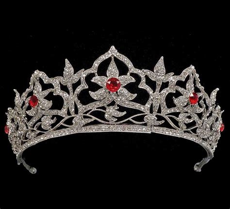 queen victoria s “oriental circlet tiara” is one of the most important and beautiful tiaras in