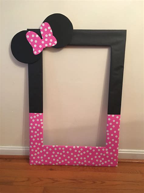 My Diy Photo Booth Prop Frame For Averys Second Birthday Minnie M