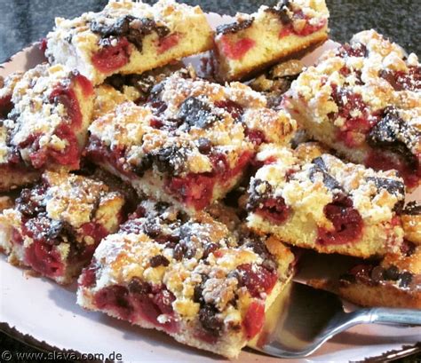 3 bewertungen · 1 stunde · für 14 pers. Saftiger Kirschkuchen mit Streuseln und Schokostückchen ...