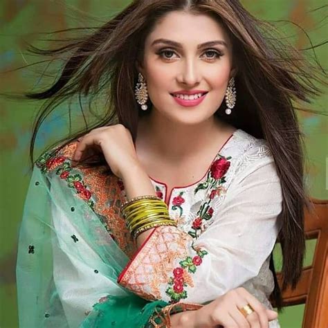 Ayeza Khan Beautiful Photos New Picture Gallery Pakistani Actress My