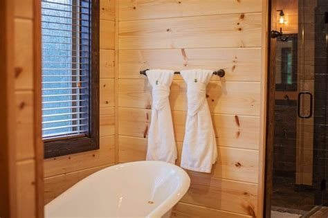 Открыть страницу «cabins in broken bow» на facebook. #Honeymoon | Broken Bow, OK | Blue Beaver Cabins