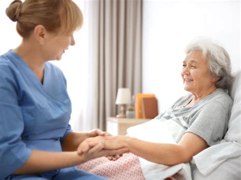 Dos And Donts As A Caregiver For The Elderly Sage Home Care