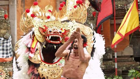 A Full Guide To Traditional Balinese Barong Dance