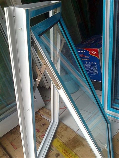 Sebelum berpanjang lebar membahas cara pemasangan kusen aluminium ini, terlebih dahulu harus kita ketahui adalah bahan dan alat untuk merakit kusen pintu dan jendela aluminium itu sendiri. Jual Kusen Alumunium Aluminium Almunium Pintu Jendela ...