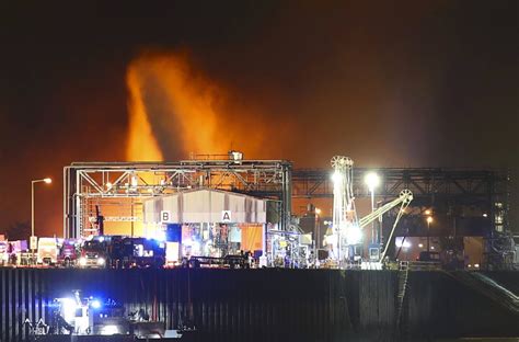 Bild Zu Basf Explosion In Ludwigshafen Was Waren Die Brand Ursachen