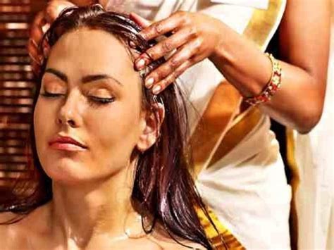 Pamper Yourself With Rejuvenating Hair Oil Massage But Know Some Basic Things First