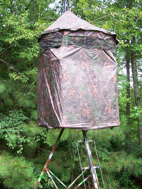 Cooper Hunting Chameleon Realtree Camo Cover Blind For Tree Stands