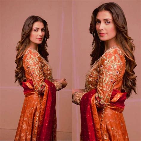 Gorgeous Looks Of Ayeza Khan In Sanaabbasofficial Styled By