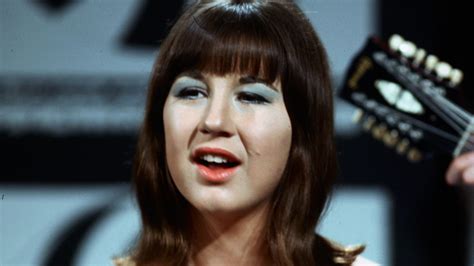 The Seekers Singer Judith Durham Dies Aged 79 After Long Battle With Lung Disease As Bandmates