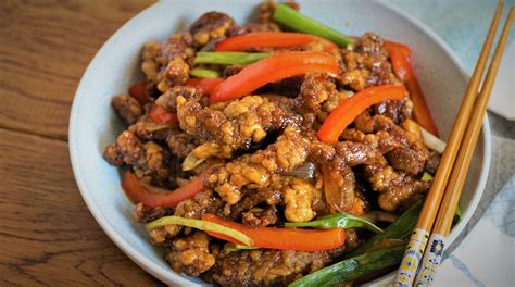 Crispy Shredded Beef Recipe Khins Kitchen Chinese Cuisine