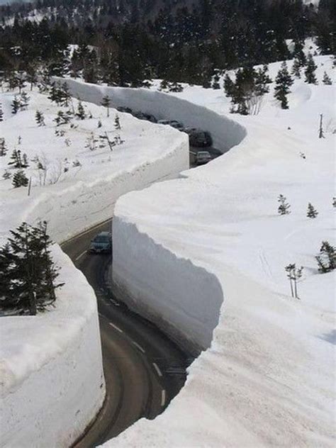 Deep Snow Imagine Driving On This Road Travel Pinterest Snow