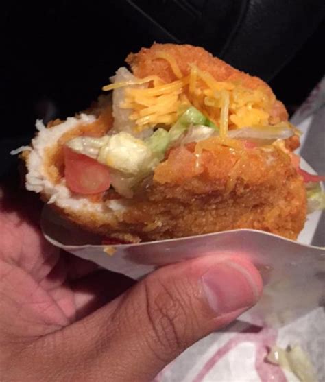 Way Outside The Bun Taco Bell Rolls Out Crispy Chicken Taco Shell Nbc News