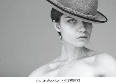 Female Model Nude Shoot Studio Stock Photo 442908793 Shutterstock