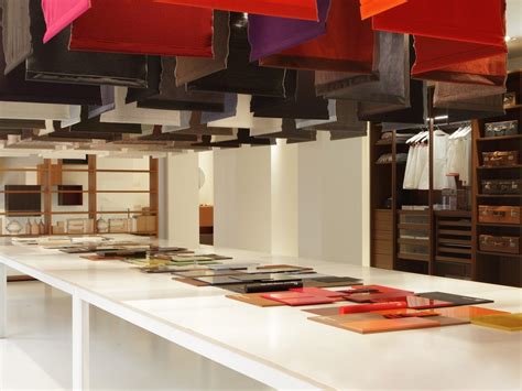 Porro Showroom Design In Milan Has Piero Lissoni Collaboration Milan