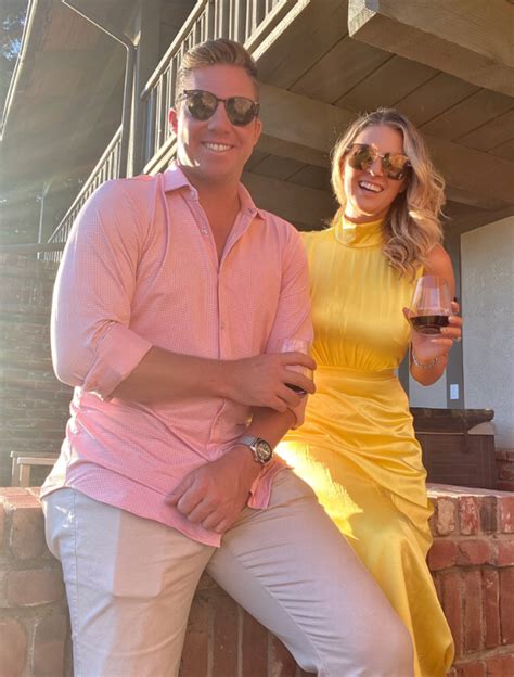 Cbs Anchor Amanda Balionis Wedding Photos With Husband Bryn Renner