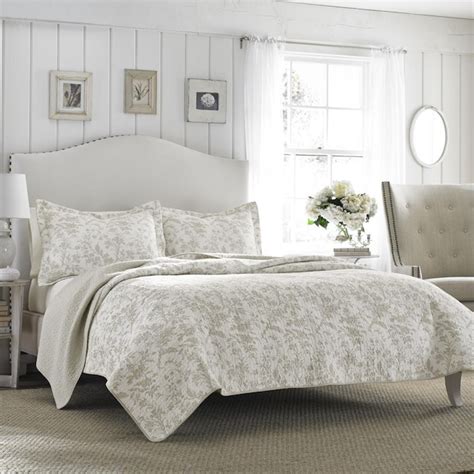 Laura Ashley Amberley 2 Piece Biscuit Twin Quilt Set In The Bedding