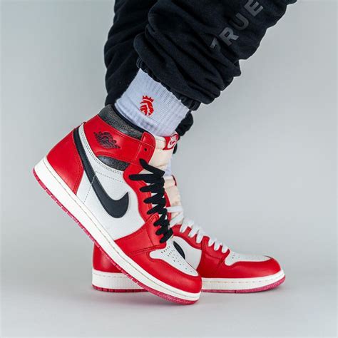 Air Jordan 1 Retro High Og Chicago “lost And Found”