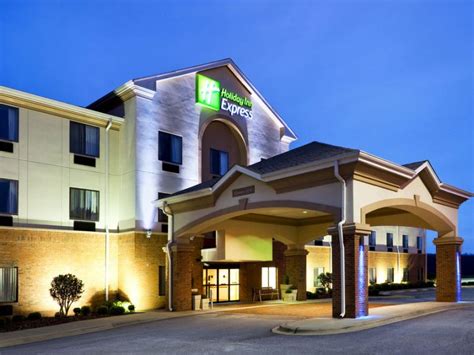 At holiday inn express® hotels we keep it simple and smart. Holiday Inn Express | VisitNC.com