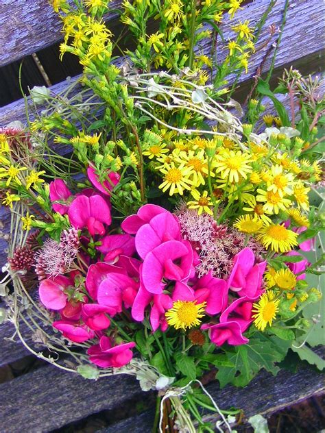 Blumenstrauß Blumen Dekoration Kostenloses Foto Auf Pixabay