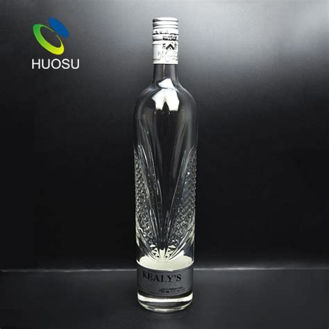 750ml Fancy Custom Designed Glass Bottle Vodka Wholesale Price 700ml Huosu Bottle China