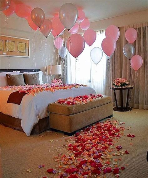 36 Gorgeous Romantic Valentine Bedroom Decoration Ideas Hmdcrtn