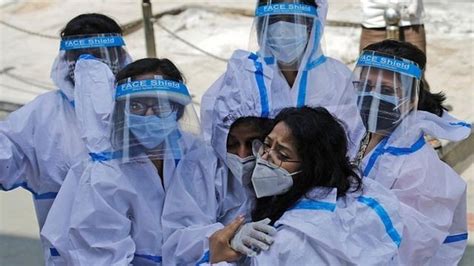 Covid as imagens que revelam o colapso na Índia na pandemia Mundo G